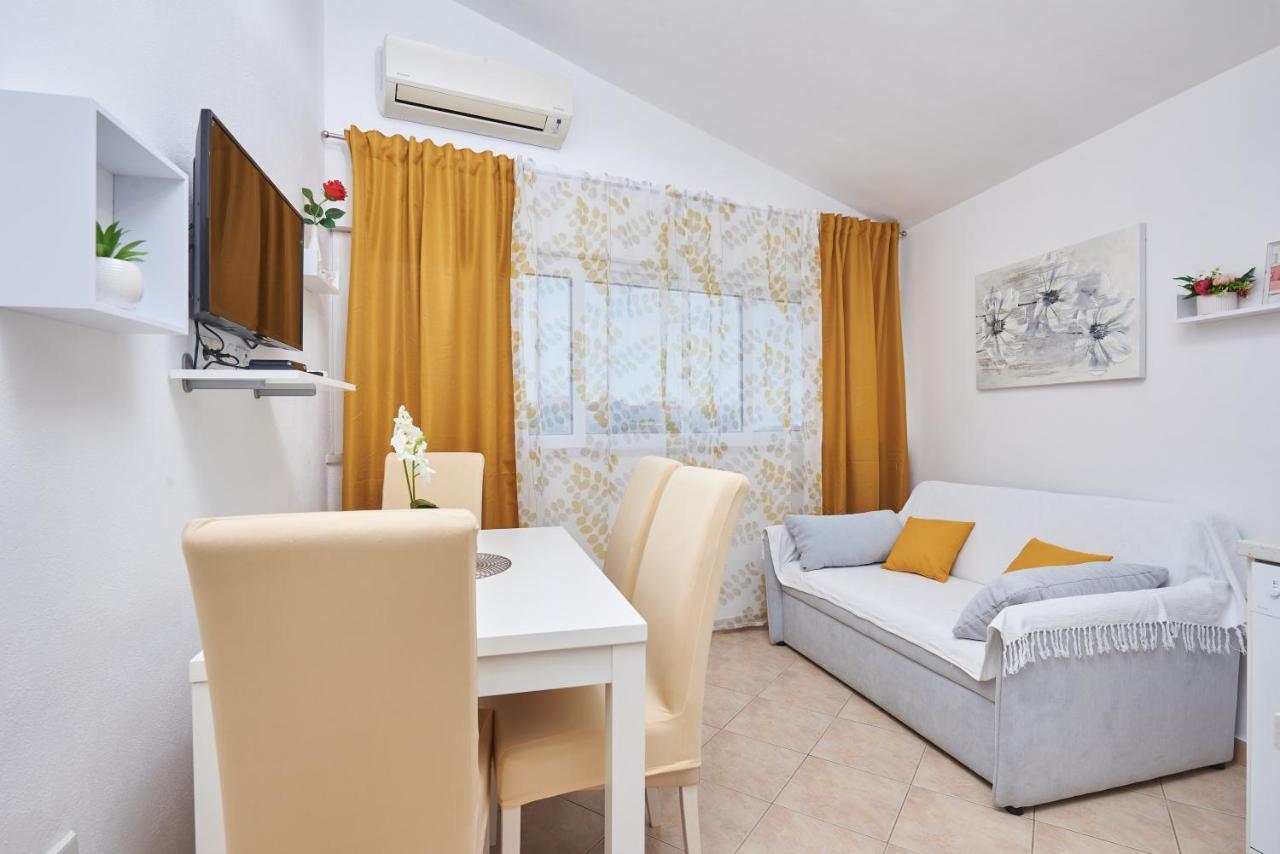 Apartments Lumi Rogoznica  Exteriér fotografie